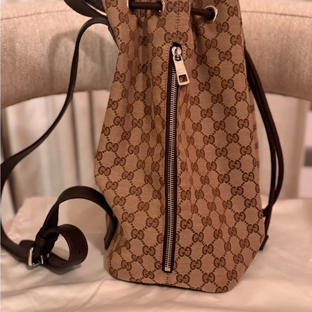 Gucci Beige Drawstring Backpack - Picture 5 of 10